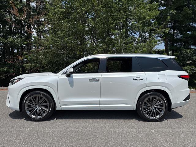 Photo of 2025 Wind Chill Pearl Lexus TX 350