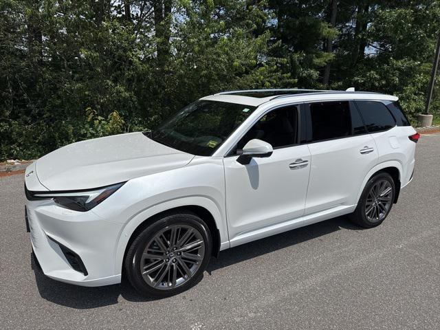Photo of 2025 Wind Chill Pearl Lexus TX 350