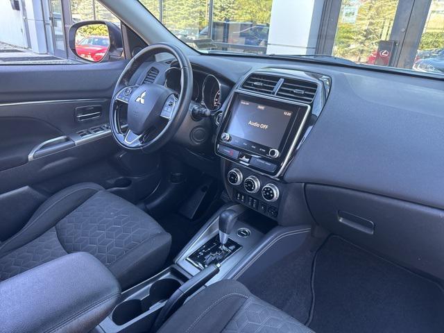 Photo of 2020 Pearl White Mitsubishi Outlander Sport