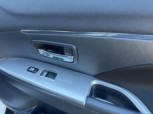 Photo of 2020 Pearl White Mitsubishi Outlander Sport