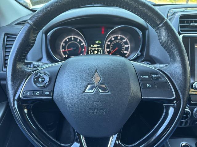 Photo of 2020 Pearl White Mitsubishi Outlander Sport