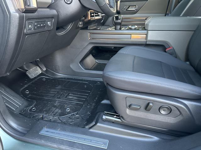 Photo of 2024 Moonshot Green Matte GMC HUMMER EV SUV