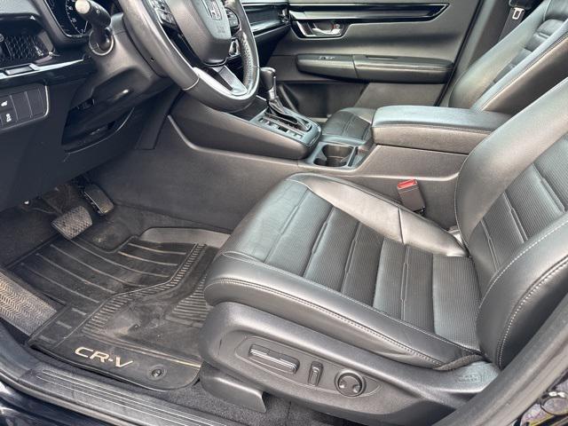 Photo of 2023 Crystal Black Pearl Honda CR-V
