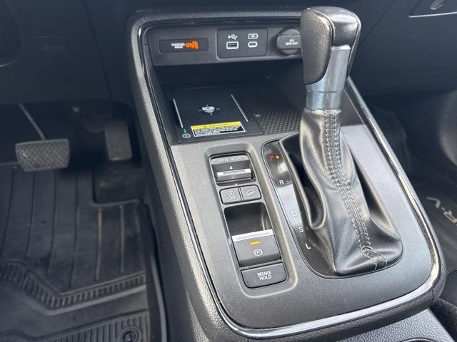 Photo of 2023 Crystal Black Pearl Honda CR-V