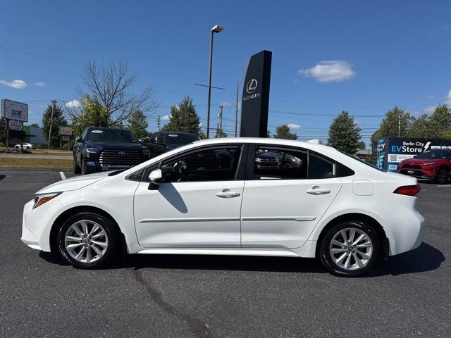 Photo of 2023 Ice Cap Toyota Corolla Hybrid