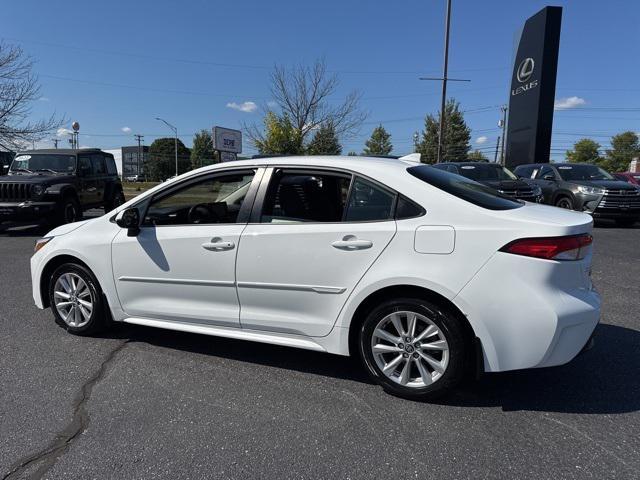 Photo of 2023 Ice Cap Toyota Corolla Hybrid