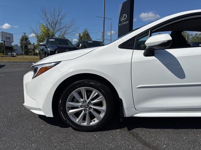 Photo of 2023 Ice Cap Toyota Corolla Hybrid