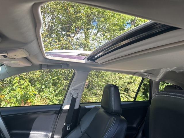 Photo of 2018 Black Currant Metallic Toyota RAV4