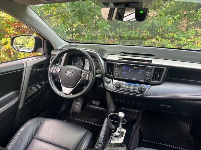 Photo of 2018 Black Currant Metallic Toyota RAV4