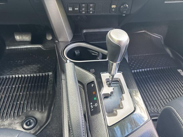Photo of 2018 Black Currant Metallic Toyota RAV4