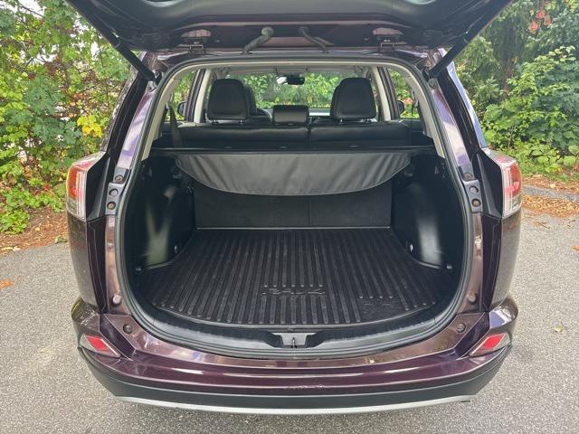 Photo of 2018 Black Currant Metallic Toyota RAV4