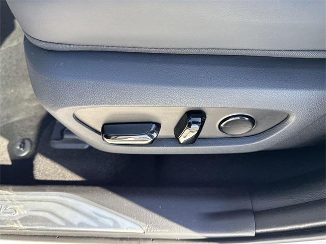 Photo of 2025 Eminent White Pearl Lexus NX 350