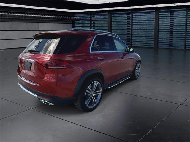 Photo of 2022 MANUFAKTUR Cardinal Red Metallic Mercedes-Benz GLE 350