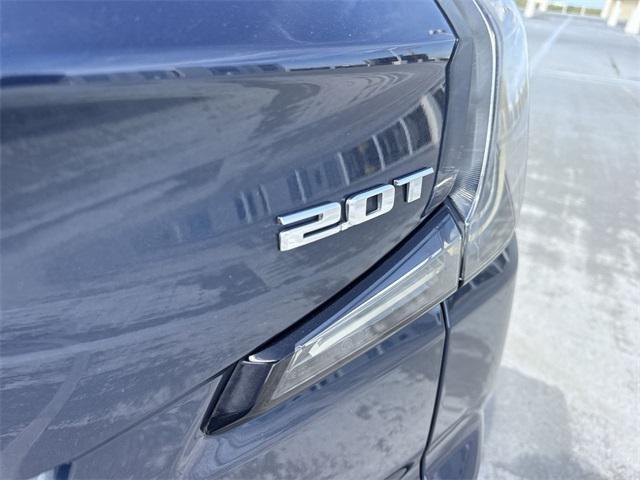 Photo of 2019 Twilight Blue Metallic Cadillac XT4