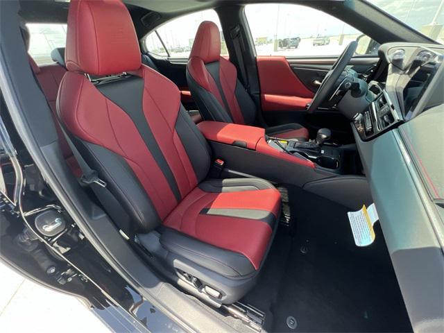 Photo of 2023 Obsidian Lexus ES 350
