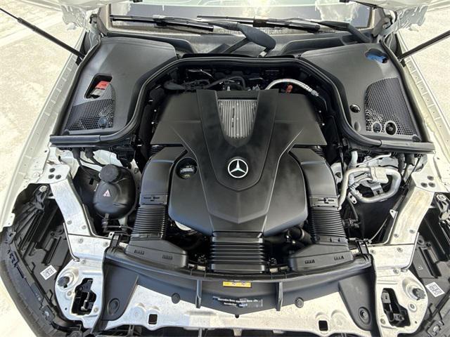 Photo of 2018 Polar White Mercedes-Benz E-Class