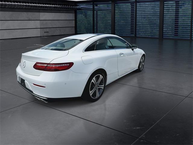 Photo of 2018 Polar White Mercedes-Benz E-Class