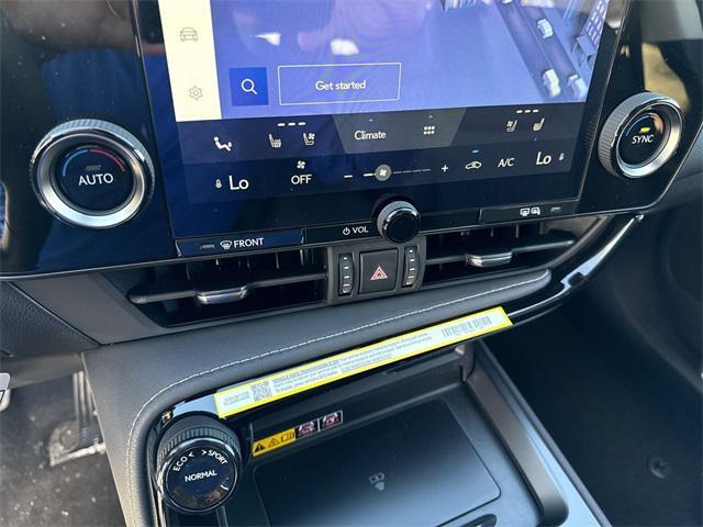 Photo of 2025 Eminent White Pearl Lexus NX 350