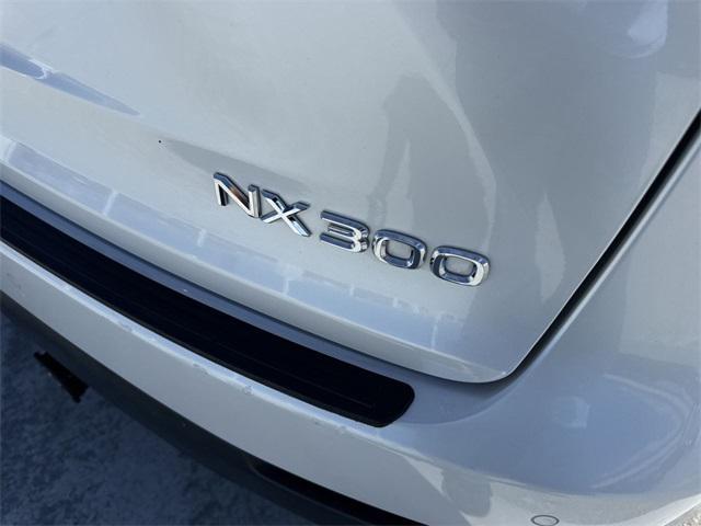 Photo of 2021 Eminent White Pearl Lexus NX 300