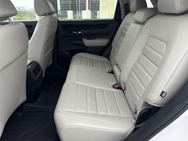 Photo of 2024 sparkle silver metallic Honda CR-V