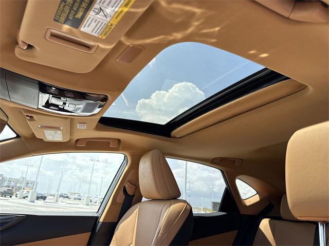 Photo of 2023 Nori Green Pearl Lexus NX 350