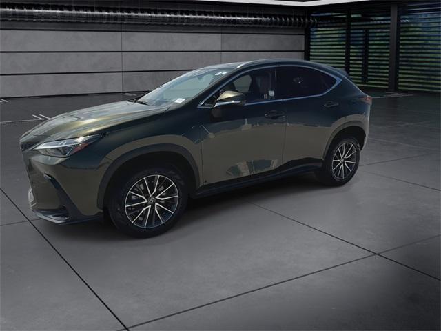 Photo of 2023 Nori Green Pearl Lexus NX 350