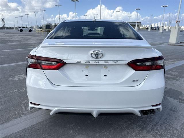 Photo of 2023 Ice Cap Toyota Camry