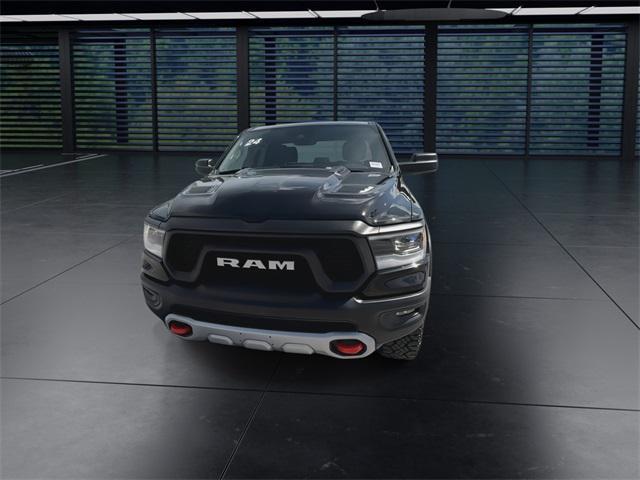 Photo of 2024 Diamond Black Crystal Pearlcoat RAM 1500