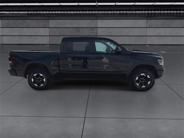 Photo of 2024 Diamond Black Crystal Pearlcoat RAM 1500