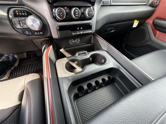Photo of 2024 Diamond Black Crystal Pearlcoat RAM 1500