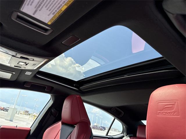 Photo of 2024 Iridium Lexus ES 350