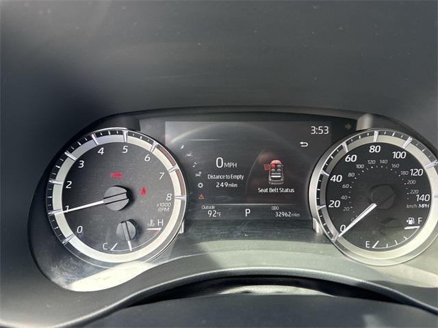 Photo of 2023 Midnight Black Metallic Toyota Highlander