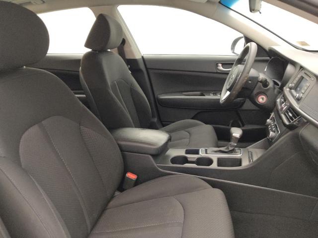 Photo of 2016 Snow White Pearl Kia Optima
