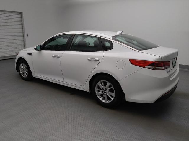 Photo of 2016 Snow White Pearl Kia Optima