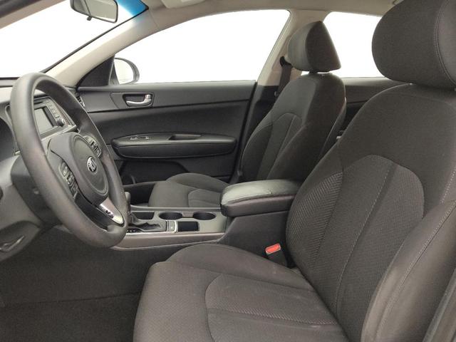 Photo of 2016 Snow White Pearl Kia Optima