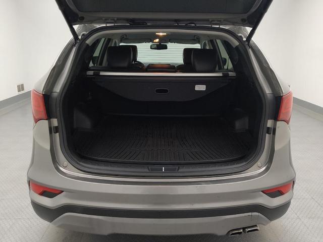 Photo of 2017 Mineral Gray Hyundai Santa Fe Sport