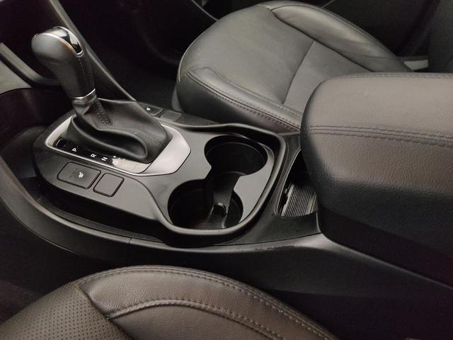 Photo of 2017 Mineral Gray Hyundai Santa Fe Sport