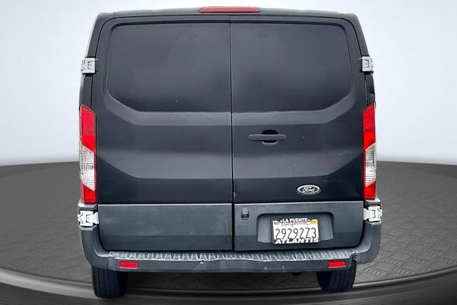Photo of 2016 Oxford White Ford Transit-250