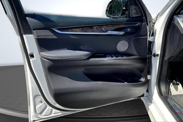 Photo of 2018 White BMW X6