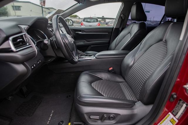 Photo of 2018 Ruby Flare Pearl Toyota Camry