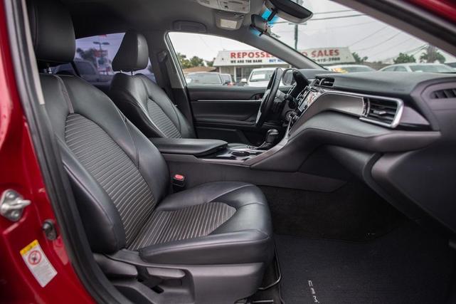 Photo of 2018 Ruby Flare Pearl Toyota Camry