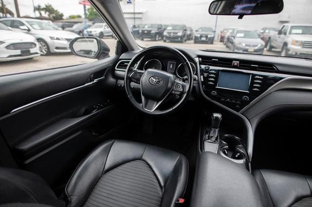 Photo of 2018 Ruby Flare Pearl Toyota Camry