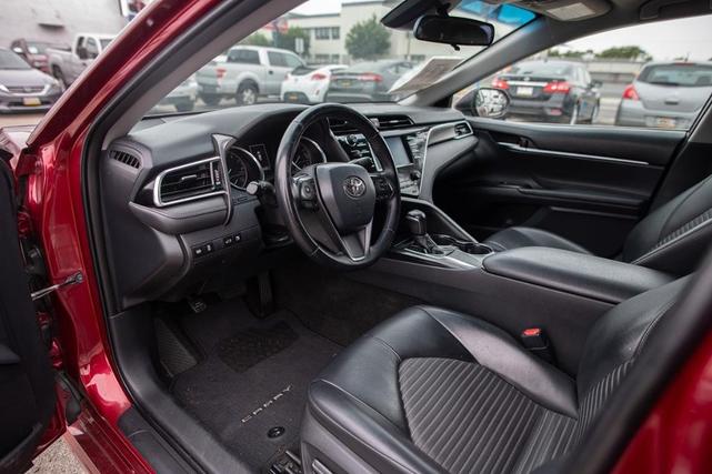 Photo of 2018 Ruby Flare Pearl Toyota Camry