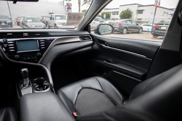 Photo of 2018 Ruby Flare Pearl Toyota Camry