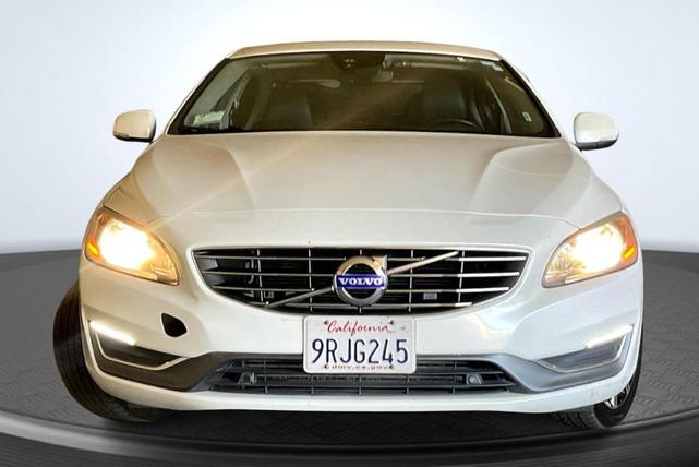 Photo of 2018 White Volvo S60 Inscription