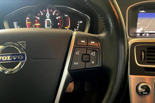 Photo of 2018 White Volvo S60 Inscription