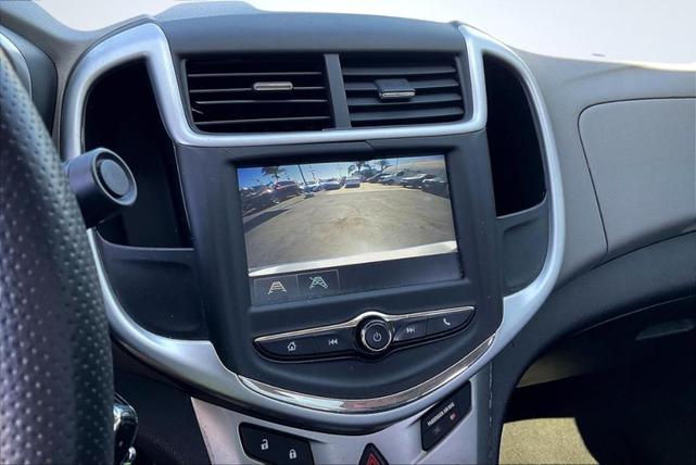 Photo of 2017 Silver Ice Metallic Chevrolet Sonic