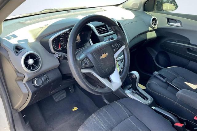 Photo of 2017 Silver Ice Metallic Chevrolet Sonic