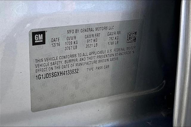 Photo of 2017 Silver Ice Metallic Chevrolet Sonic
