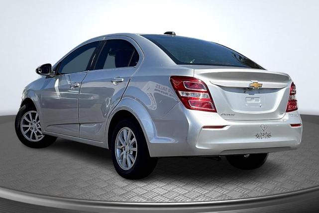 Photo of 2017 Silver Ice Metallic Chevrolet Sonic